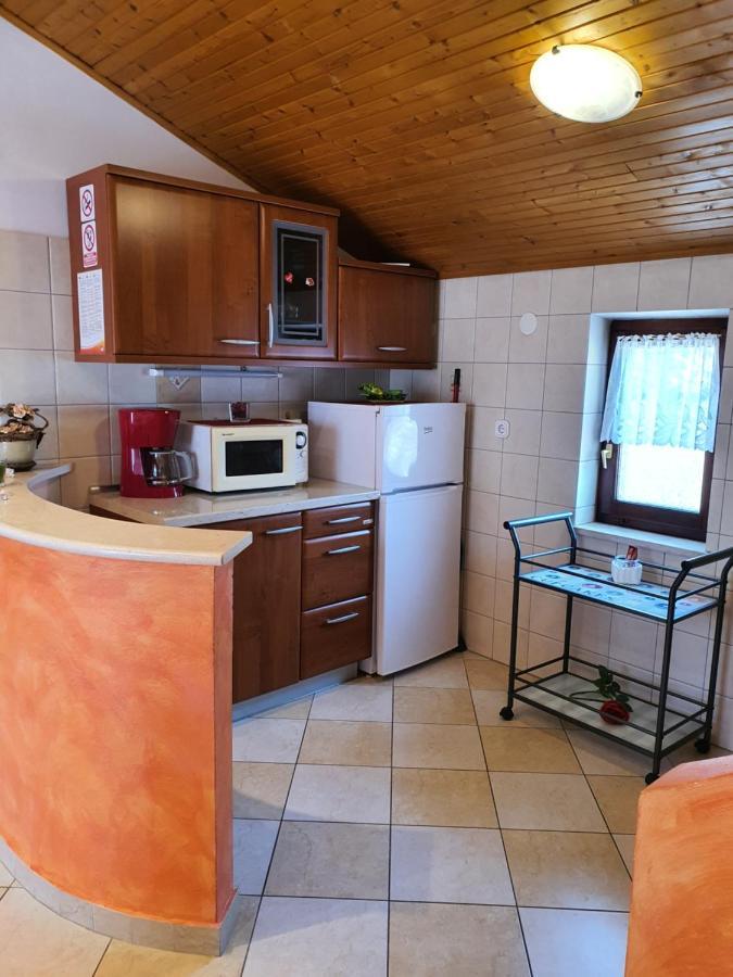 Diana Apartman Brsec Exterior photo